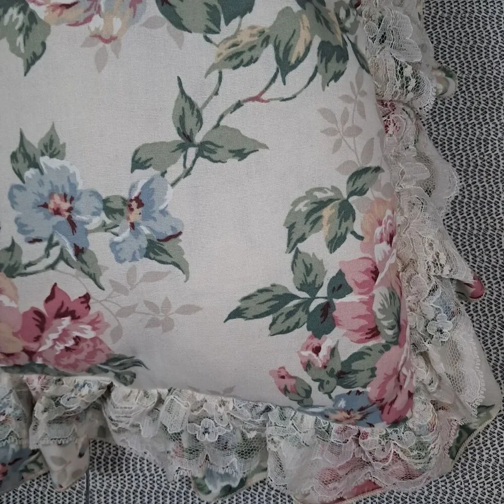 Vtg Romantic Rose Floral Pillow Lace Accent Cottage Granny Core